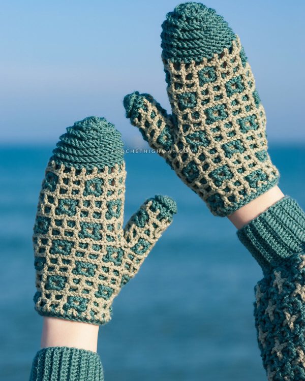 Scorpio Mittens (Crochet) on Sale - Image 4